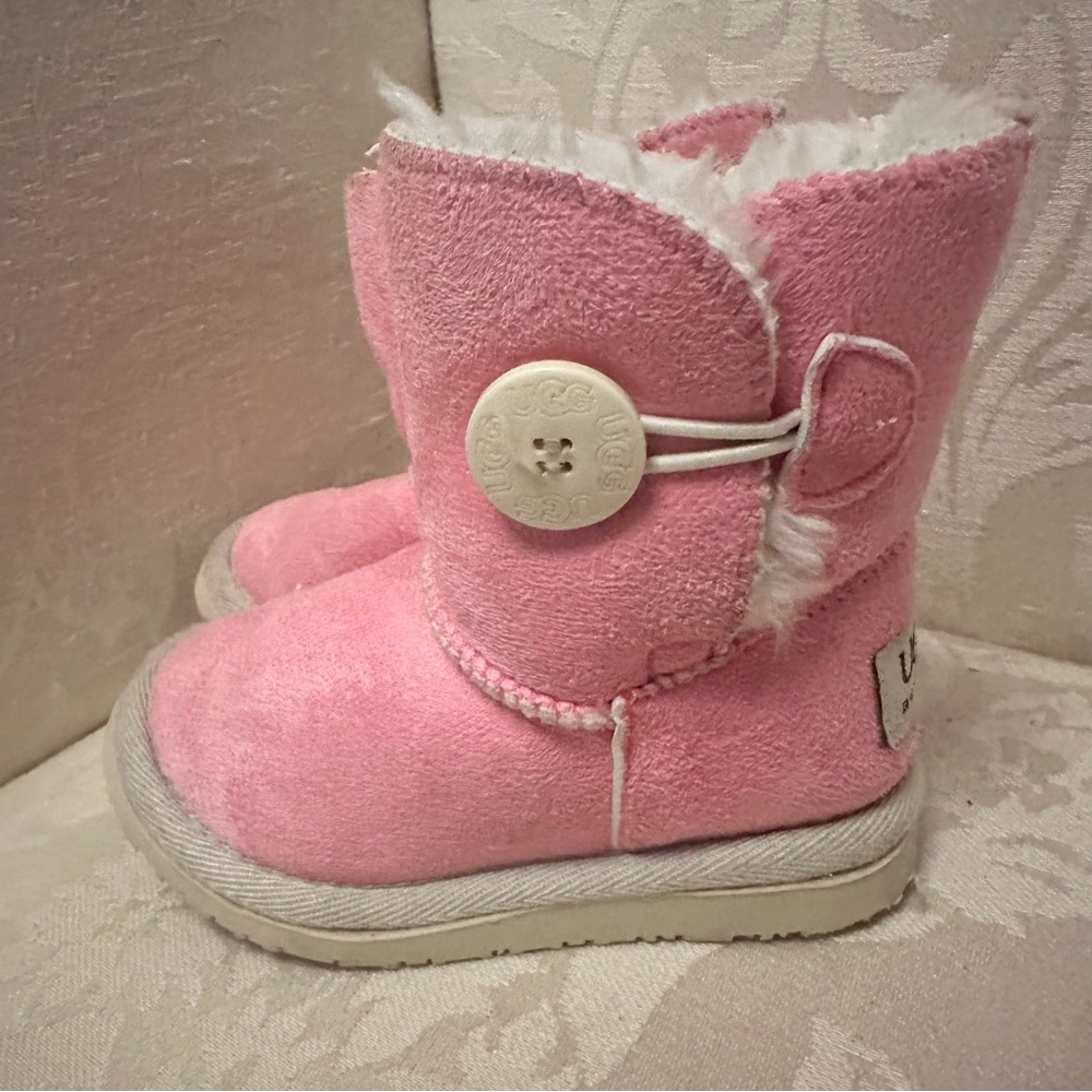 UGG Burleigh Kids Pink Boots Size 24/US 7
